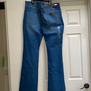 Wrangler Retro Mid-Rise Bootcut Jeans Size 17X34